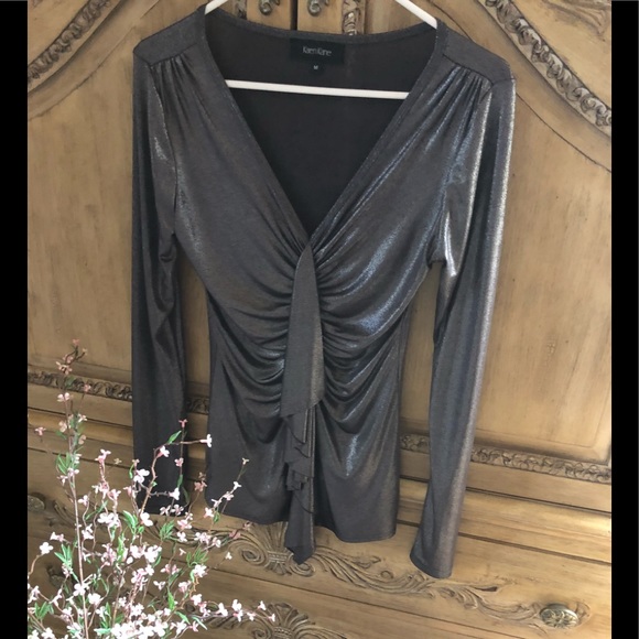 Elegant top for those special occasions 🍁 - Picture 2 of 8